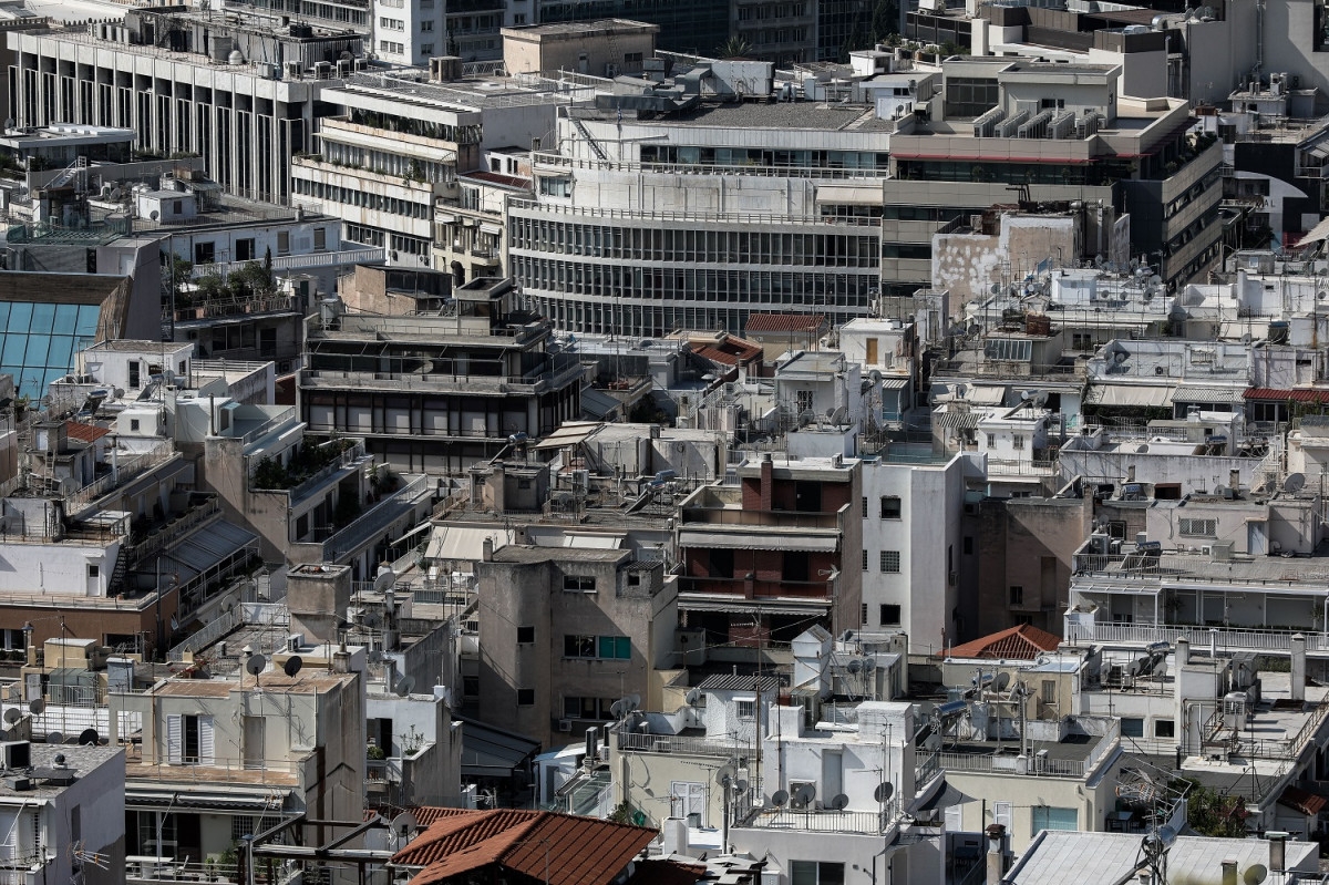 Πάνω από 100.000 κτίρια θα ανακαινιστούν μέσω του "Ελλάδα 2.0"